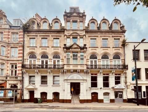 Centrally Located 3 Bed Apartment Cardiff Luaran gambar