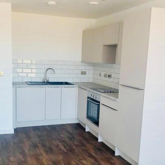 Centrally Located 3 Bed Apartment Cardiff Luaran gambar
